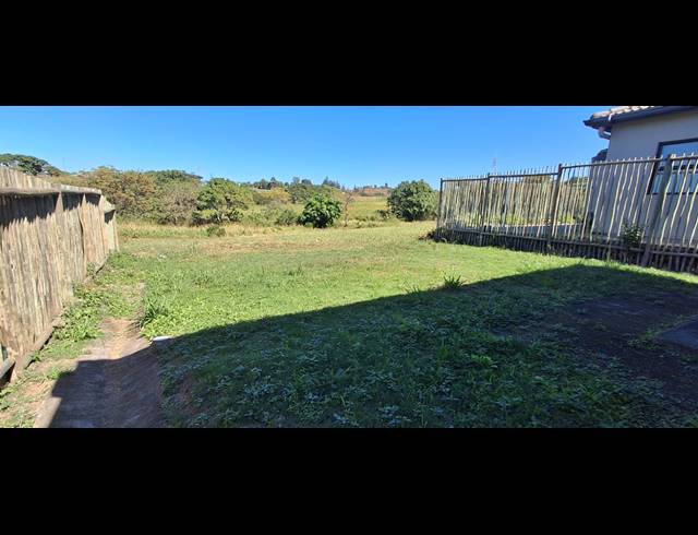 3 BEDROOM FREESTANDING FOR SALE IN PALM VIEW ESTATE